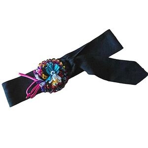 Rebecca's Wide Black Textile Belt D Ring Multicolor Flower Detail Vintage M/L